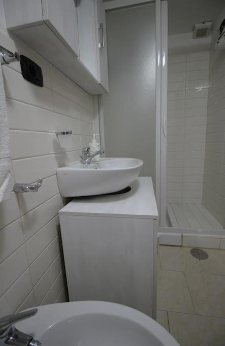 Rubini'S House Hotel Джовинацо Екстериор снимка