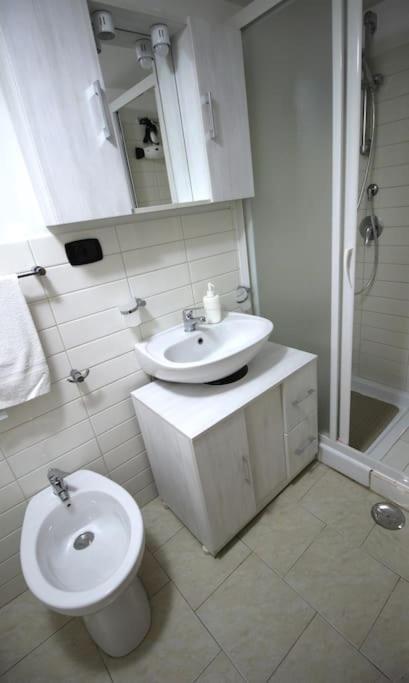 Rubini'S House Hotel Джовинацо Екстериор снимка